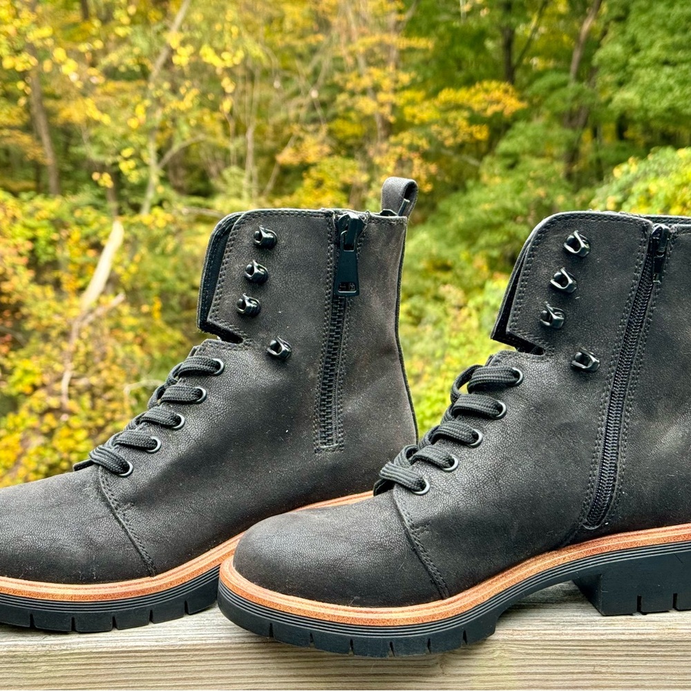 Mia 1976 Black Boots with tags
